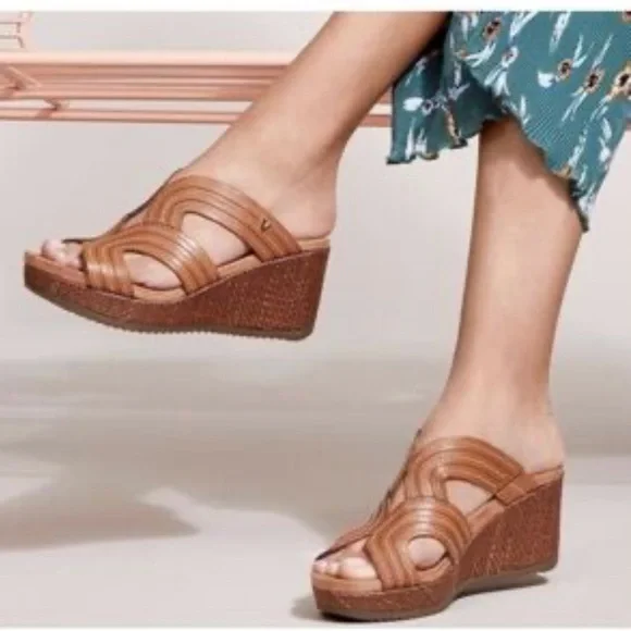 VIONIC MALORIE Raffia Natural Tan Leather Open Toe Slip On Wedge Sandals Sz 9.5 - Picture 2 of 16